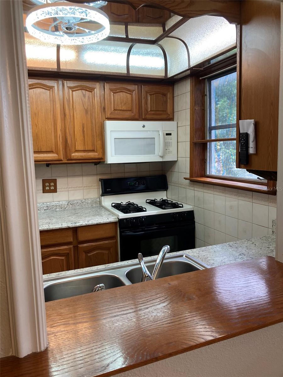 Image 22 of 52 For 5660 80th Street N C205