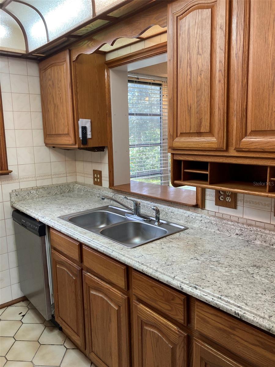 Image 23 of 52 For 5660 80th Street N C205