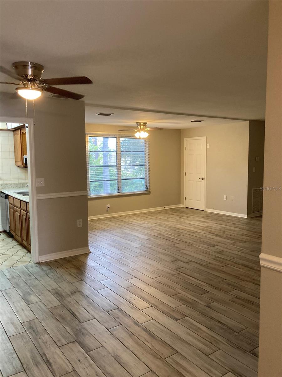 Image 7 of 52 For 5660 80th Street N C205