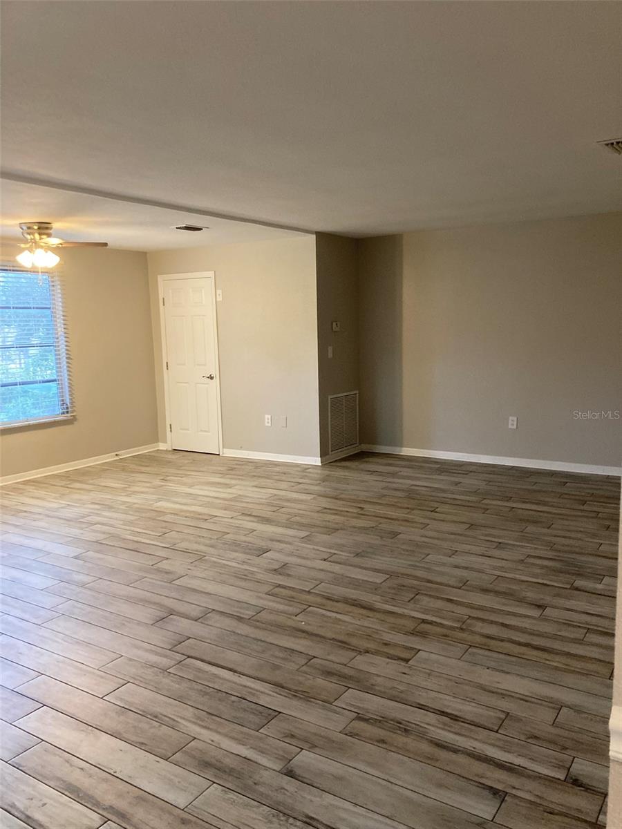 Image 8 of 52 For 5660 80th Street N C205