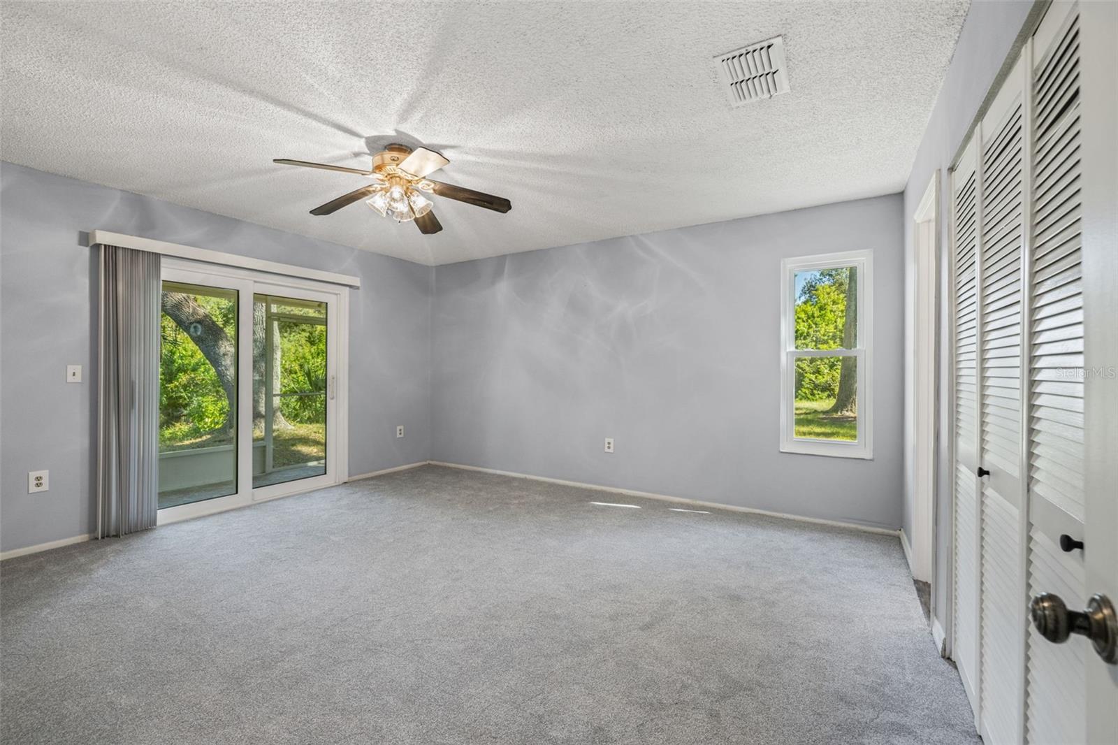 Image 17 of 30 For 4016 Poinciana Court