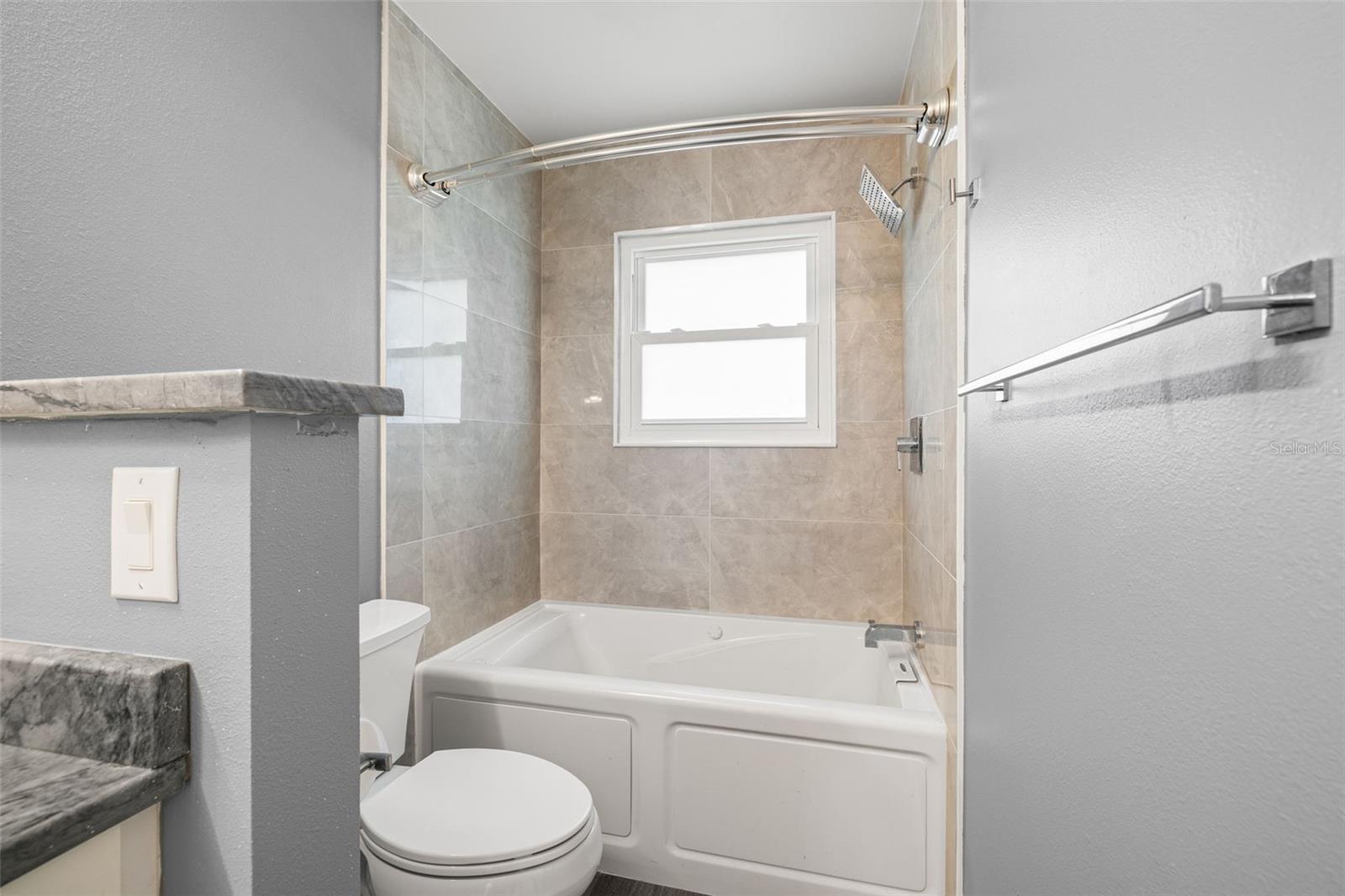 Image 20 of 30 For 4016 Poinciana Court