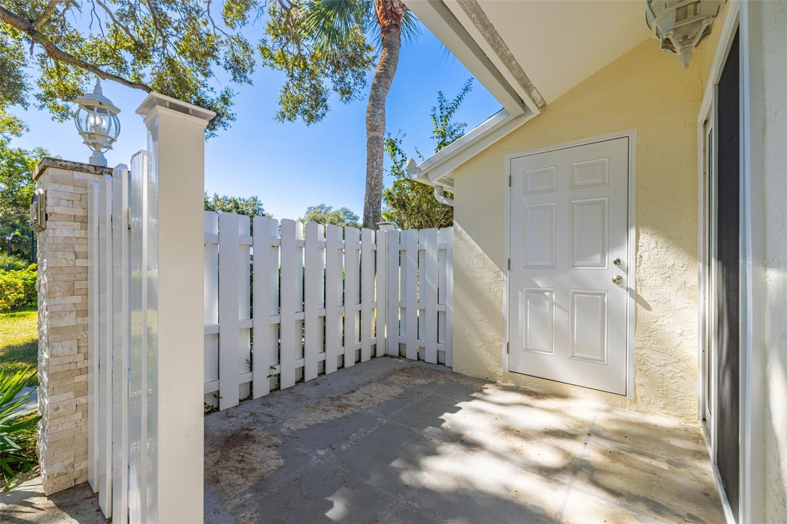 Image 25 of 30 For 4016 Poinciana Court