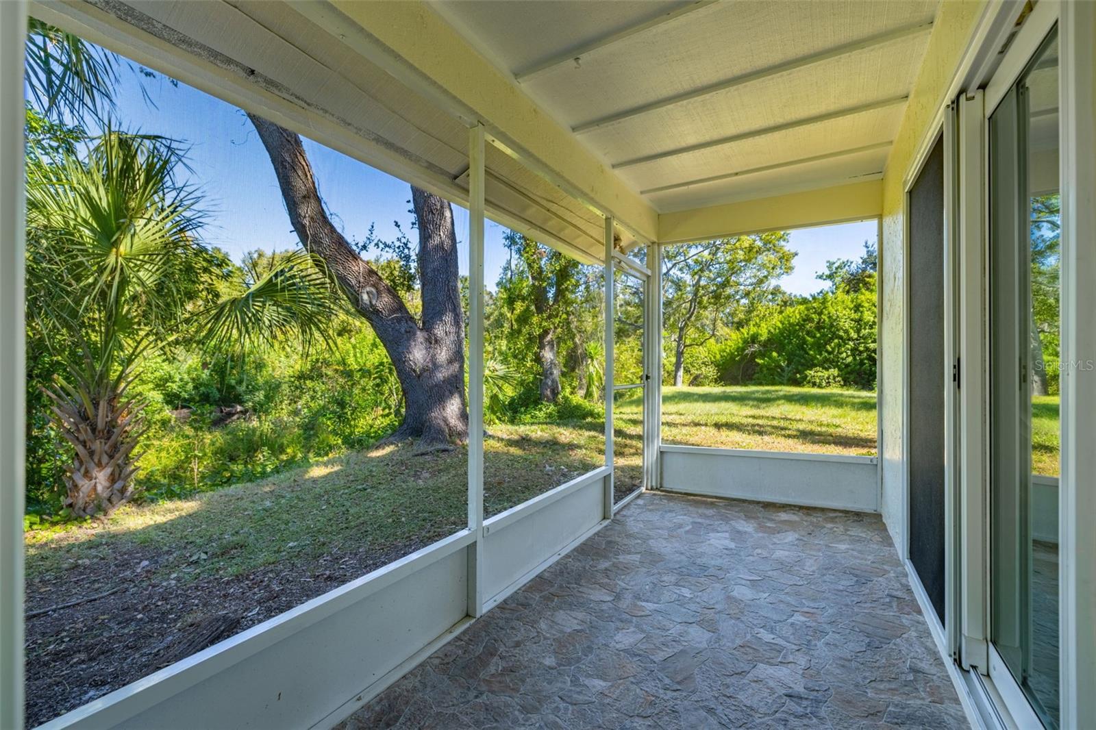 Image 26 of 30 For 4016 Poinciana Court