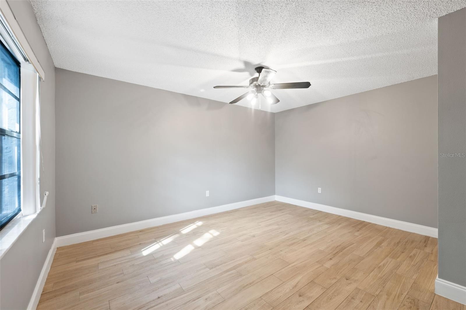 Image 22 of 42 For 6307 Shane Lane