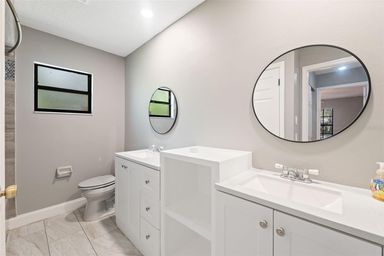 Image 32 of 42 For 6307 Shane Lane