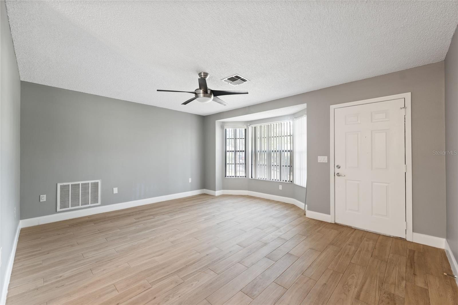 Image 8 of 42 For 6307 Shane Lane