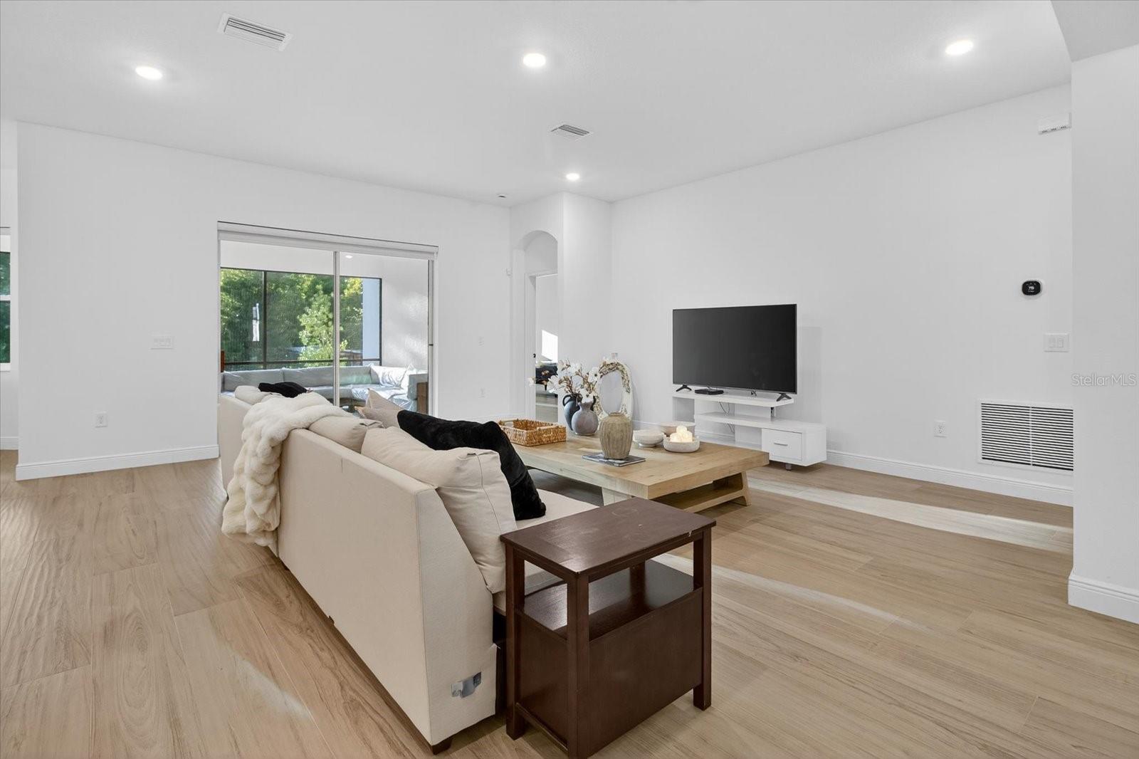 Image 13 of 94 For 1237 Kelsa Anne Drive