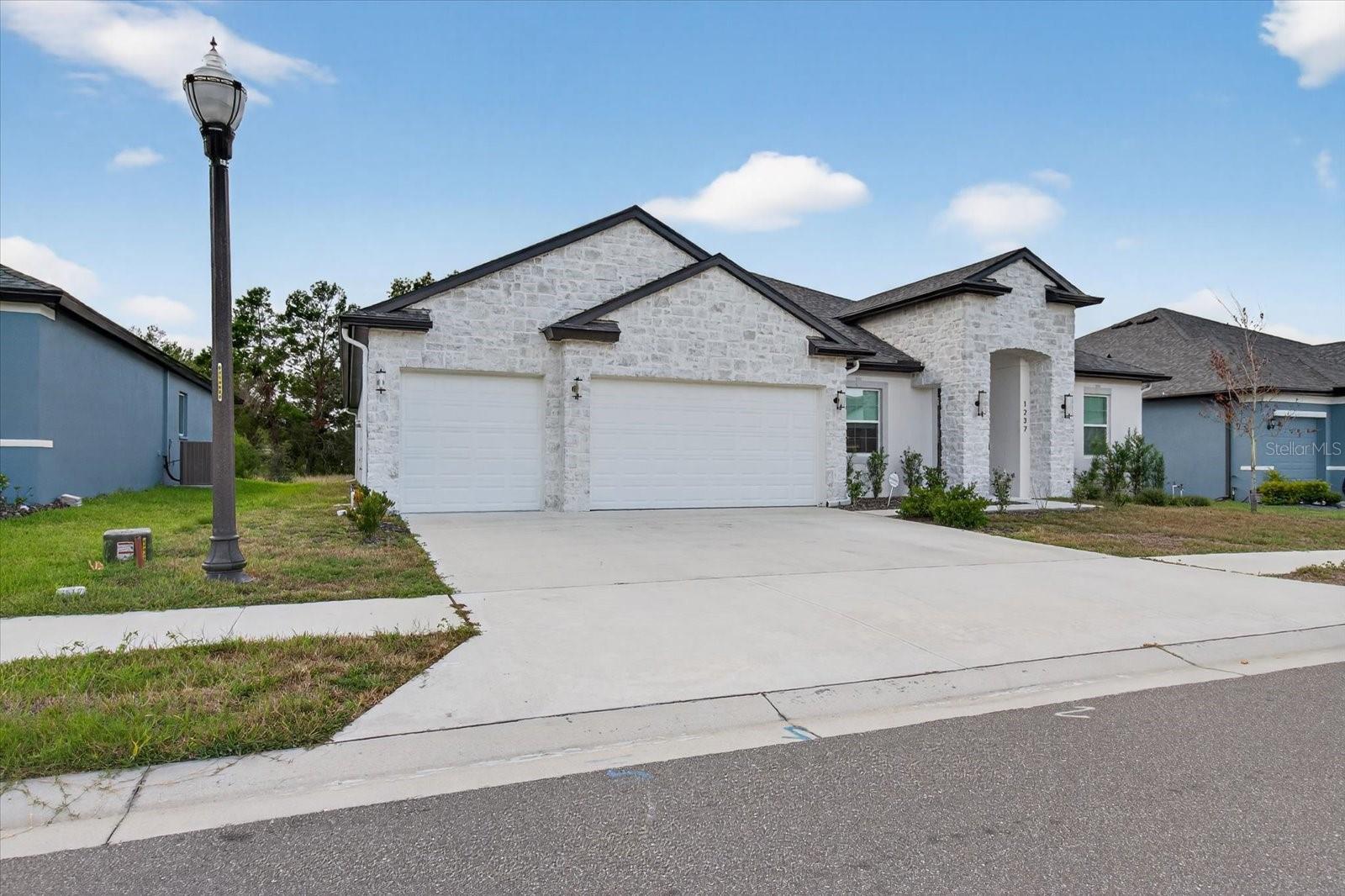 Image 71 of 94 For 1237 Kelsa Anne Drive