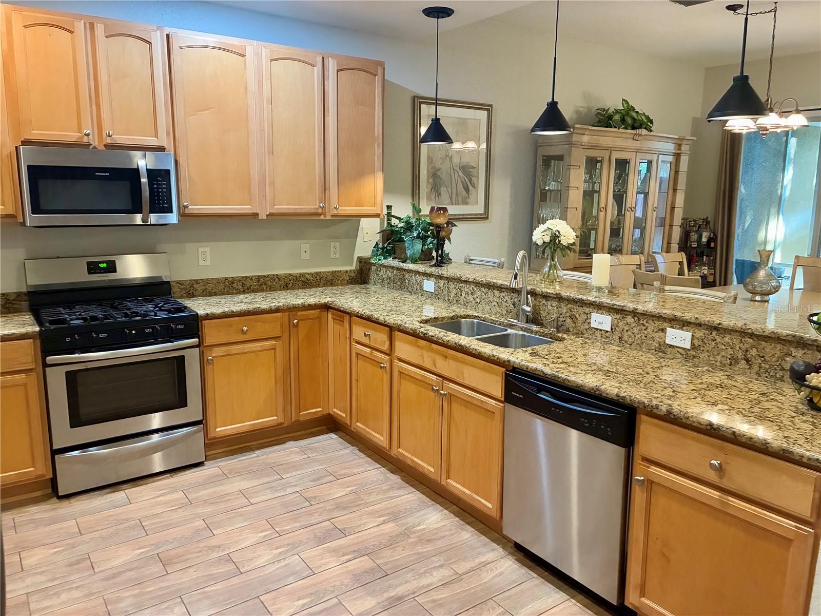 Image 12 of 30 For 7404 Newburns Place 3