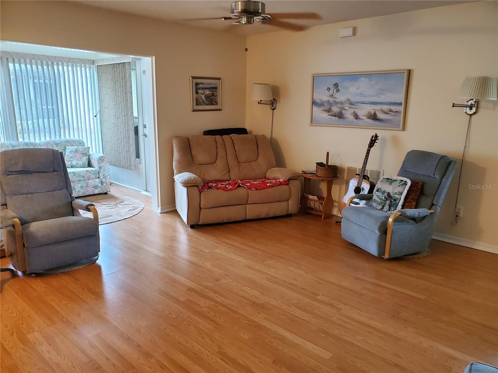 Image 10 of 26 For 1905 Canterbury Lane E-9