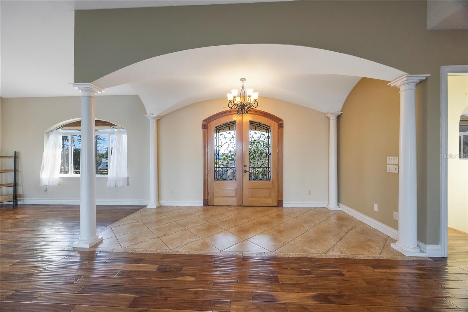 Image 3 of 42 For 736 Pruitt Drive