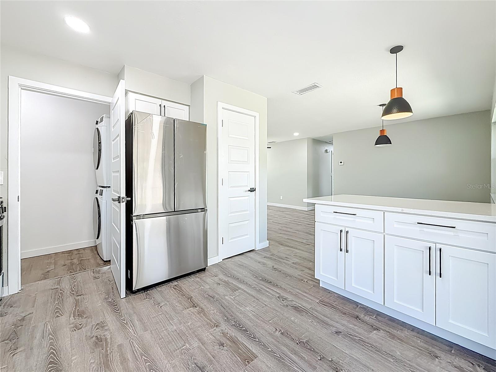 Image 11 of 81 For 5643 86th Avenue N