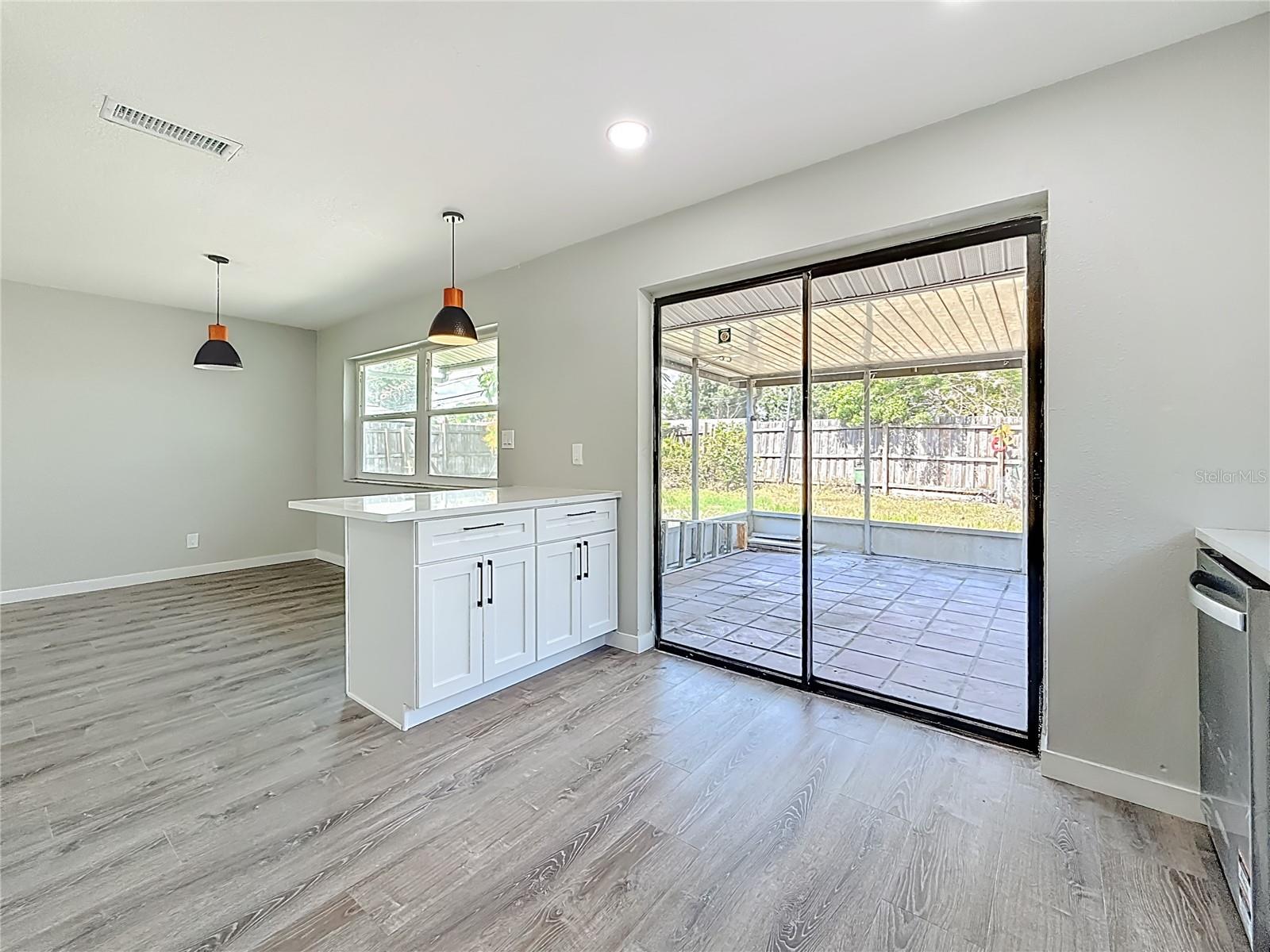 Image 12 of 81 For 5643 86th Avenue N