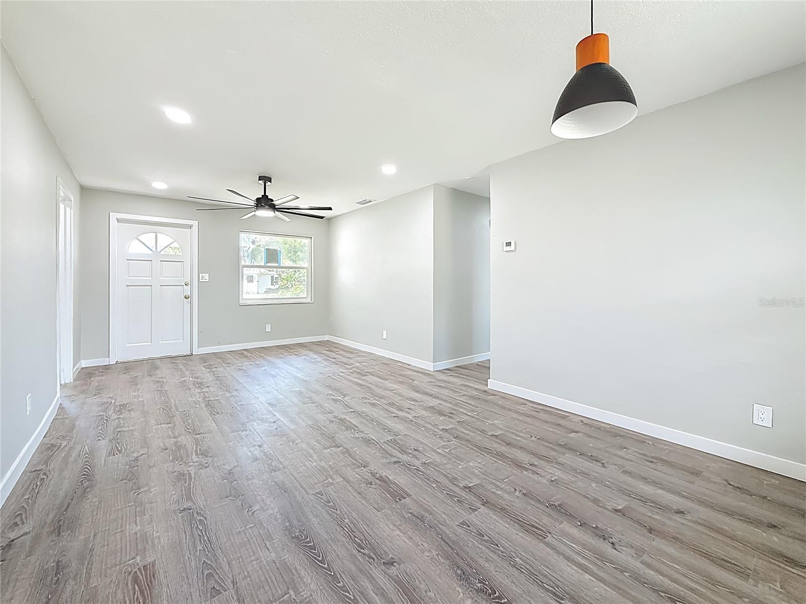 Image 17 of 81 For 5643 86th Avenue N