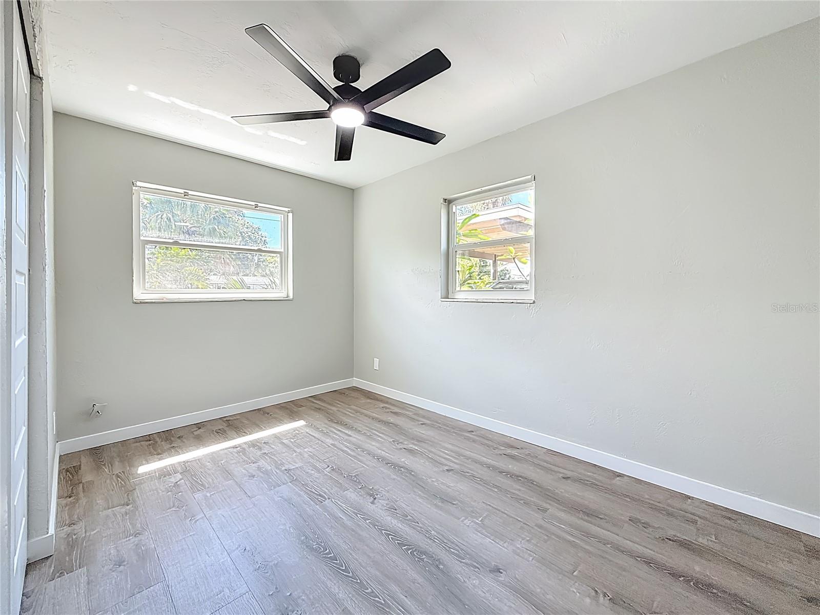 Image 26 of 81 For 5643 86th Avenue N
