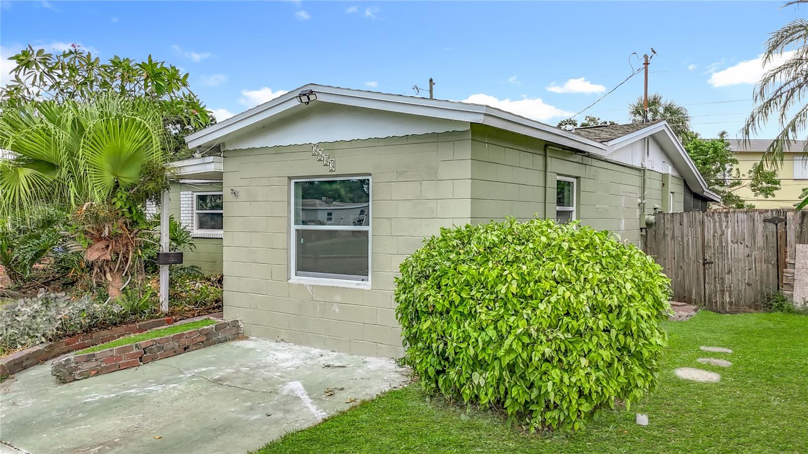 Image 45 of 81 For 5643 86th Avenue N
