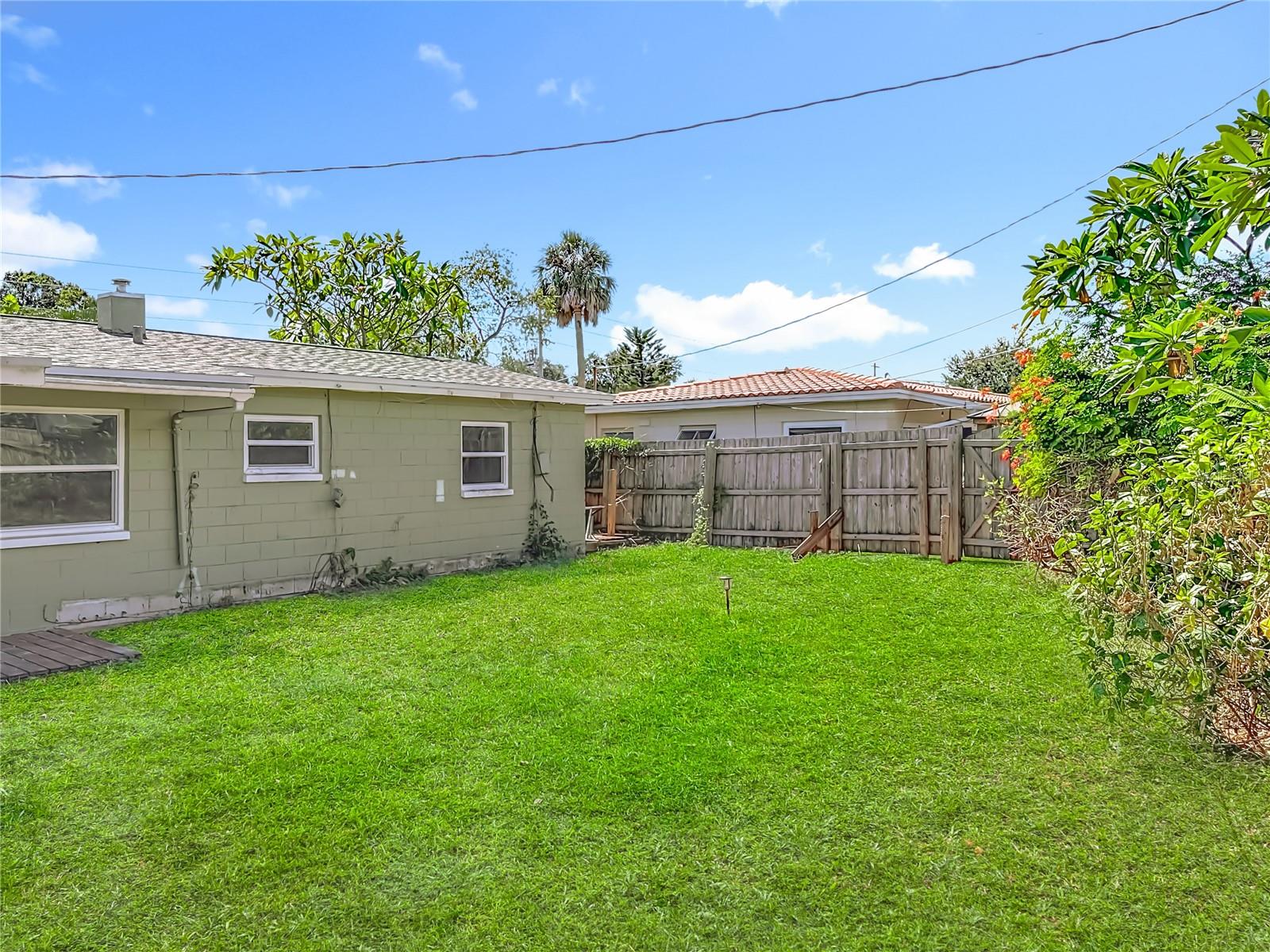 Image 57 of 81 For 5643 86th Avenue N