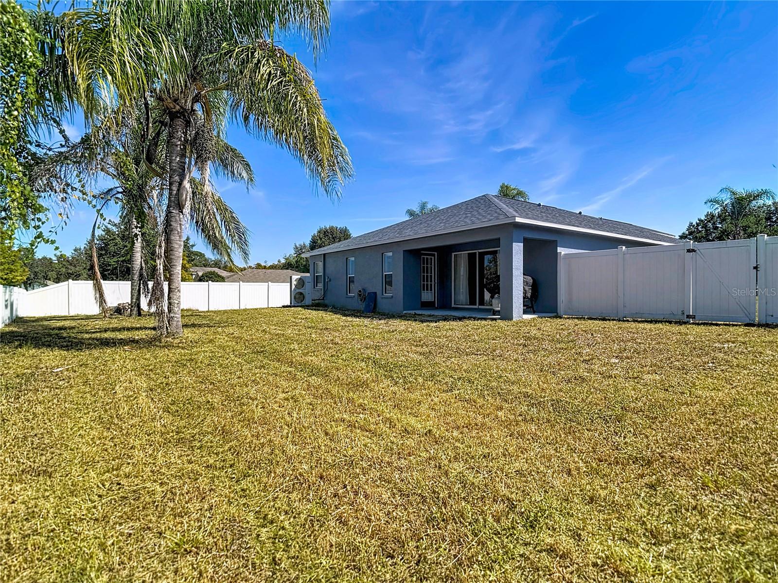 Image 18 of 60 For 12153 Southbridge Terrace