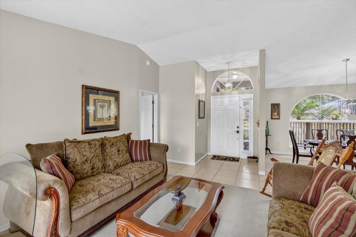 Listing photo id 10 for 1701 Staysail Drive