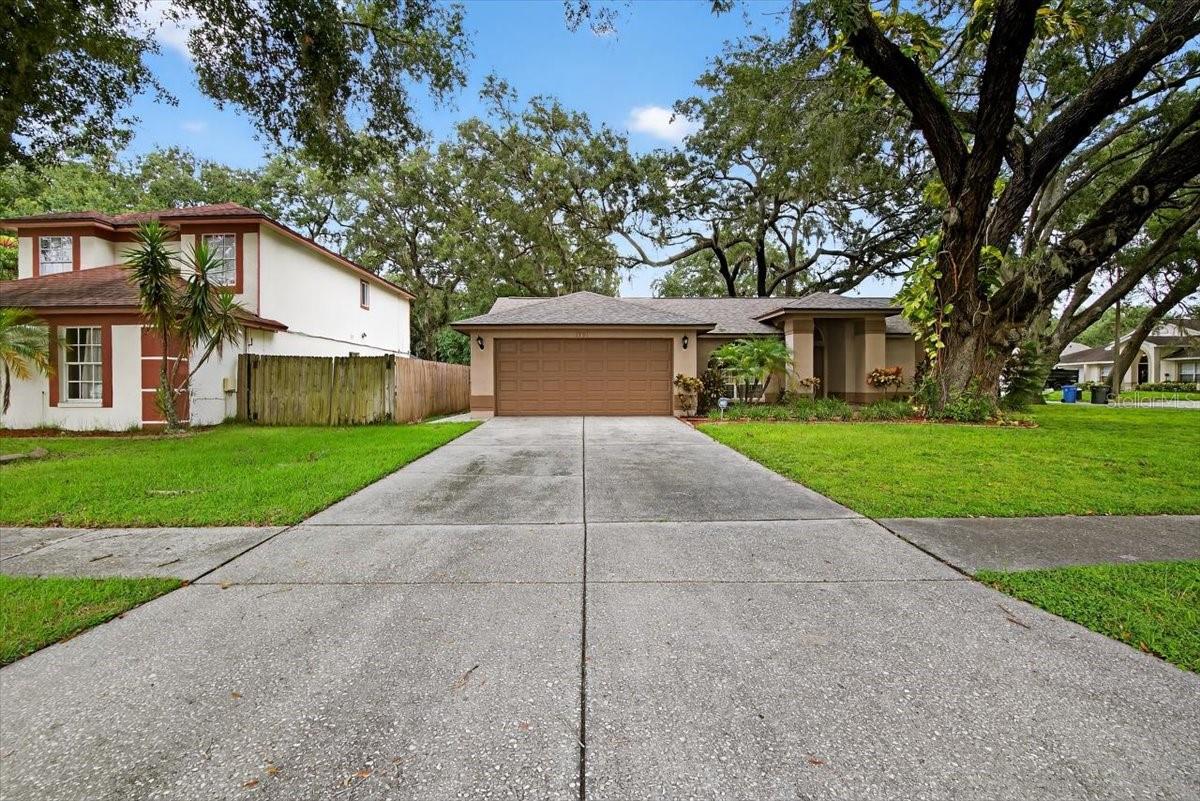 Listing photo id 0 for 1701 Staysail Drive