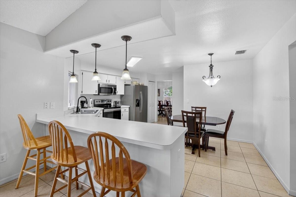 Listing photo id 24 for 1701 Staysail Drive