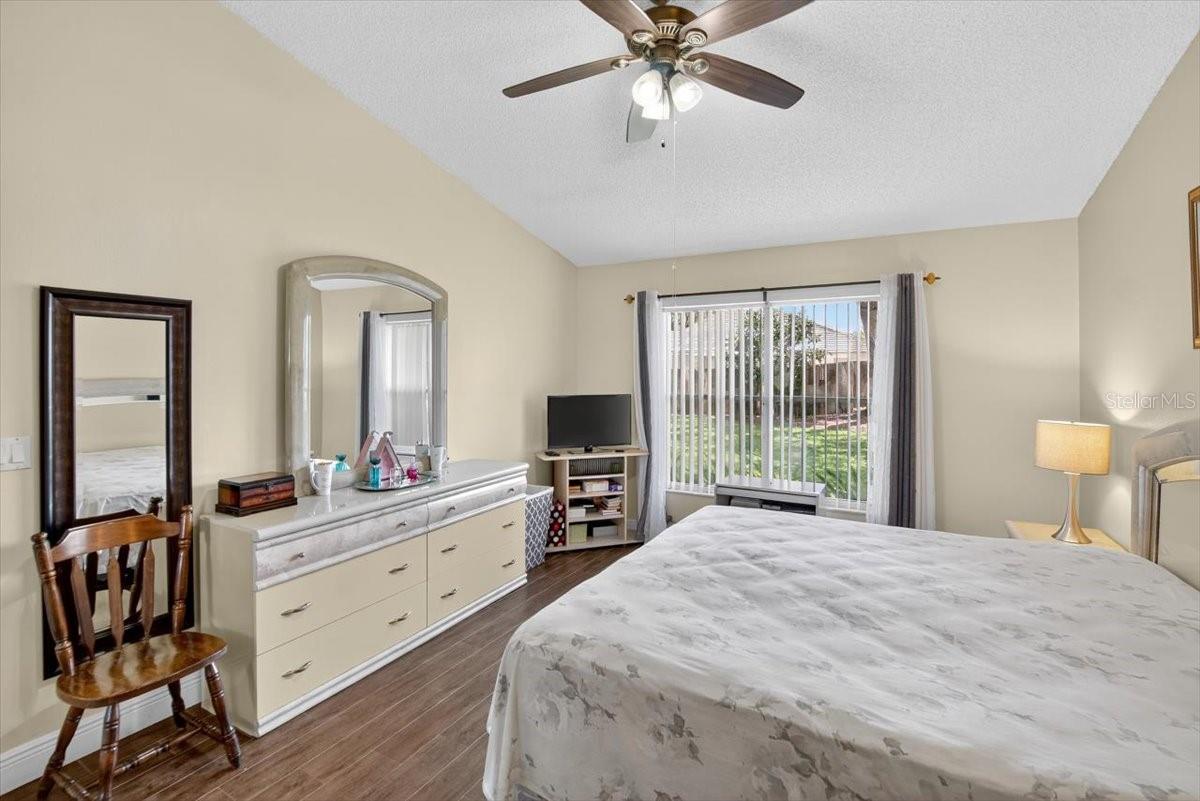 Listing photo id 30 for 1701 Staysail Drive