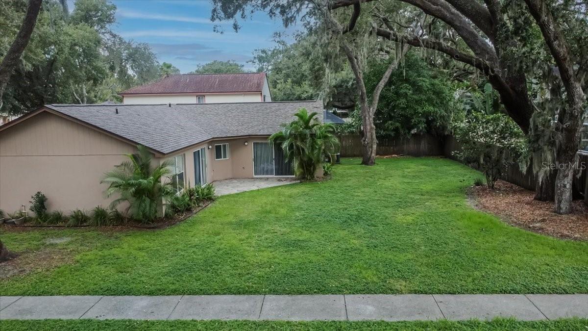 Listing photo id 70 for 1701 Staysail Drive