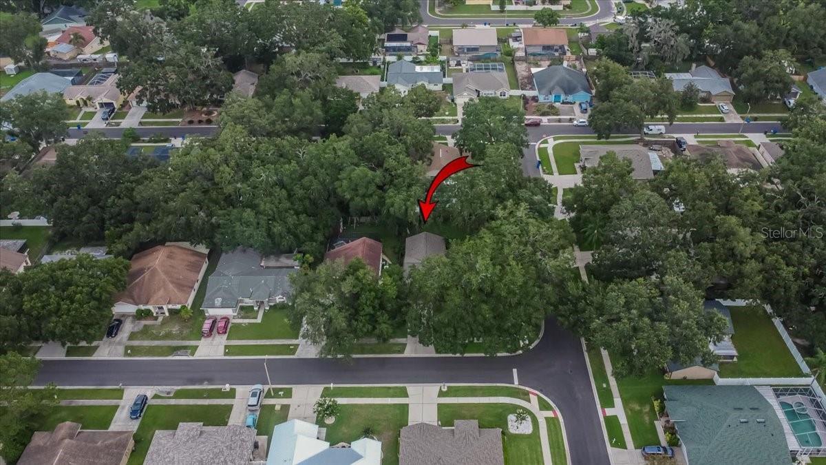 Listing photo id 77 for 1701 Staysail Drive