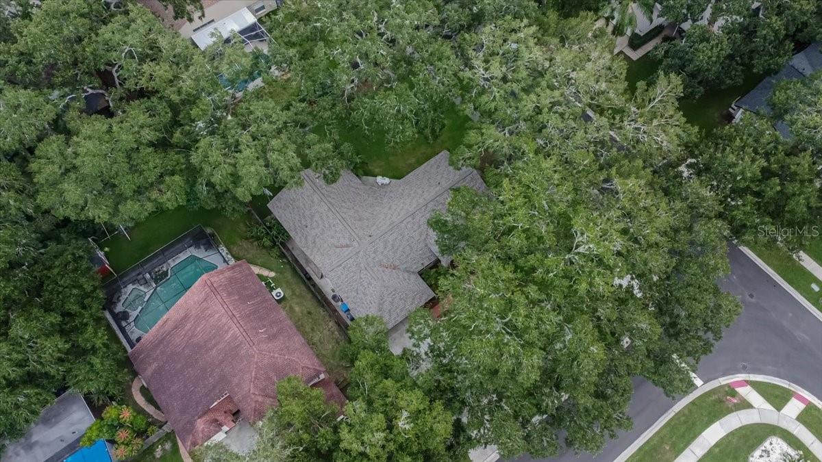 Listing photo id 80 for 1701 Staysail Drive