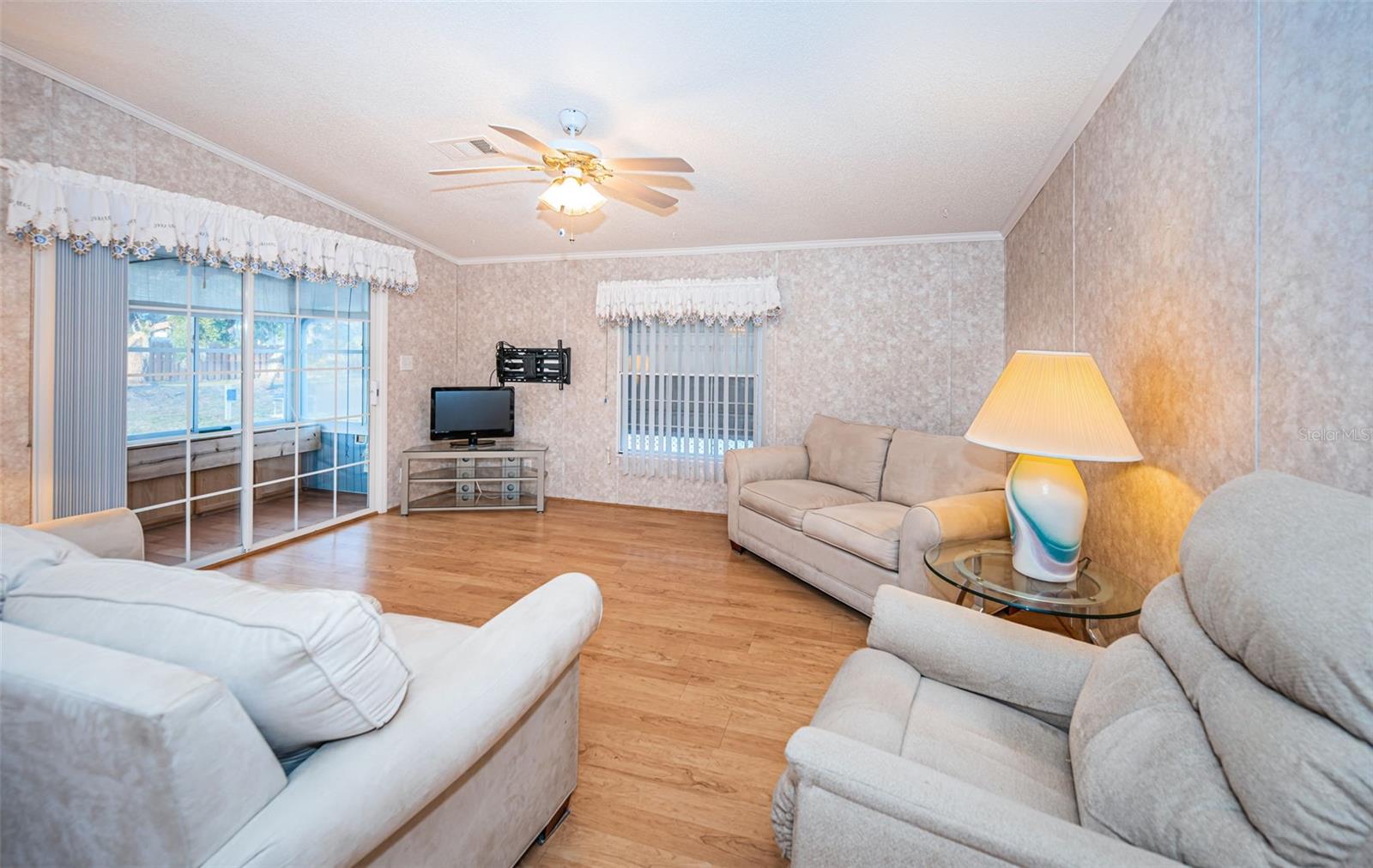 Image 10 of 62 For 3536 Kauna Point Drive