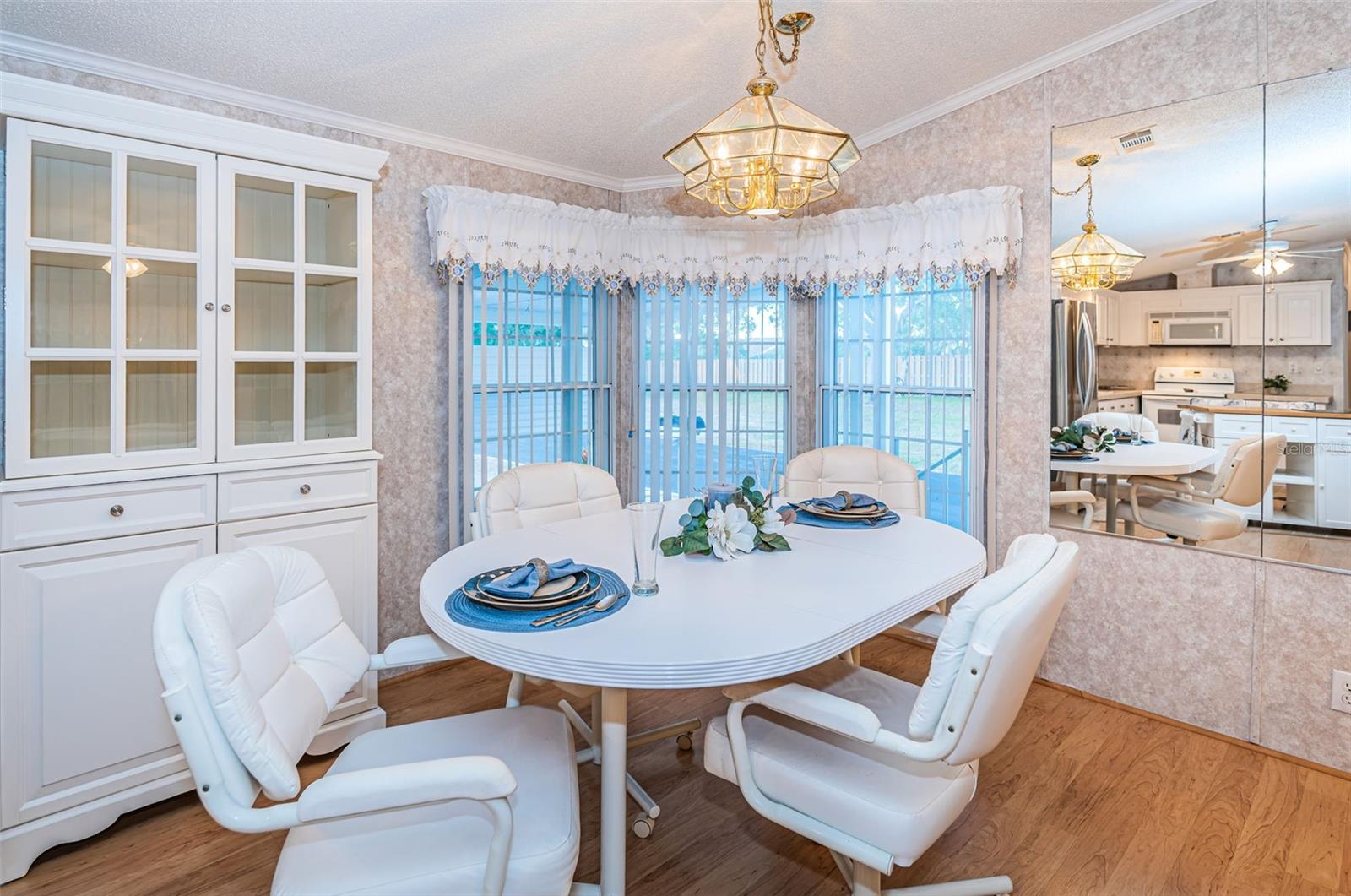 Image 17 of 62 For 3536 Kauna Point Drive