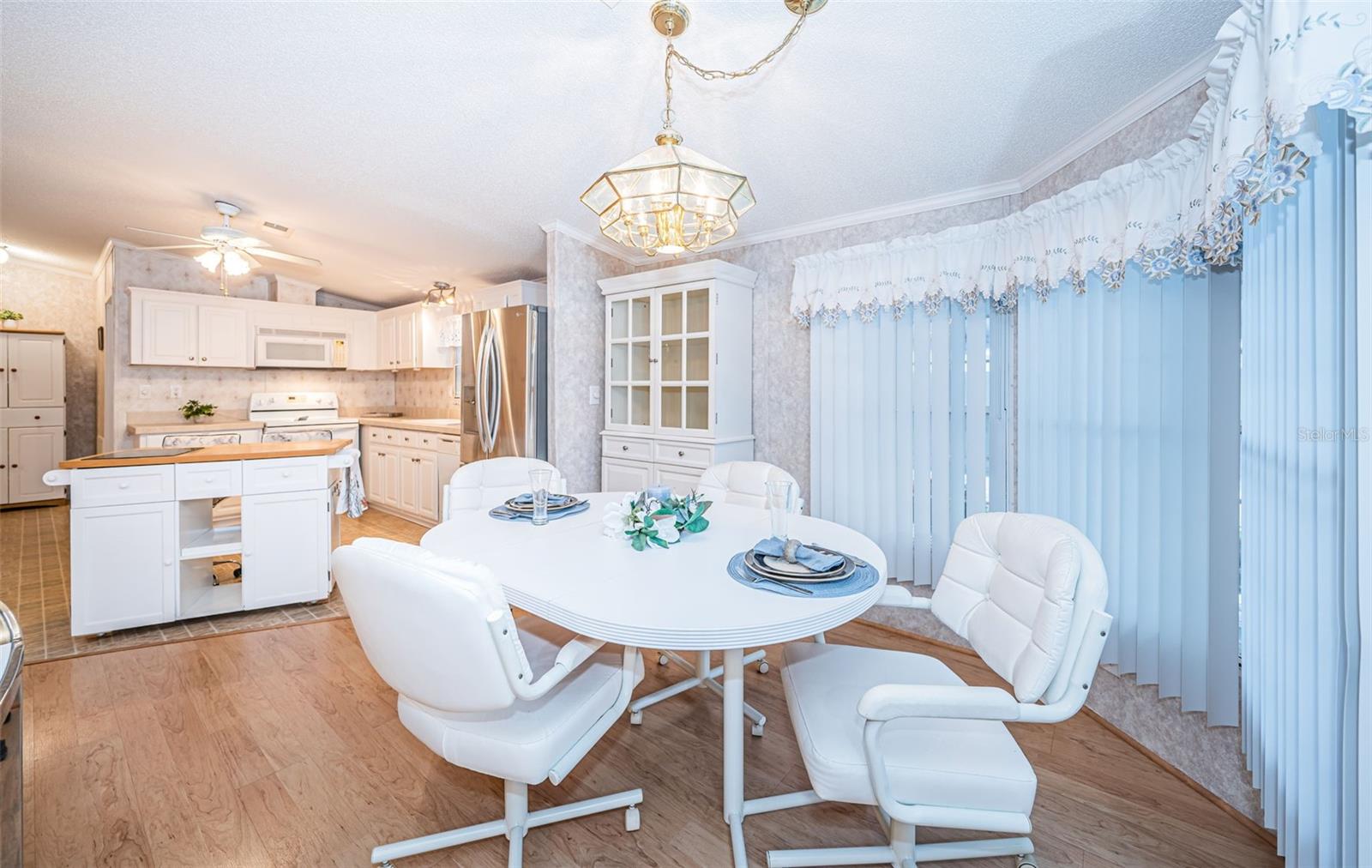 Image 18 of 62 For 3536 Kauna Point Drive