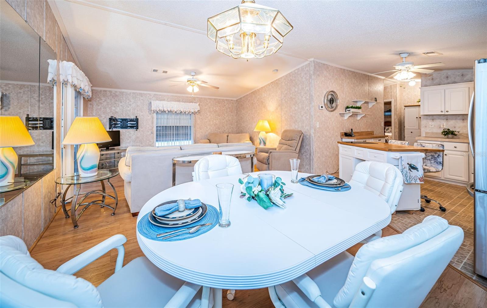 Image 19 of 62 For 3536 Kauna Point Drive