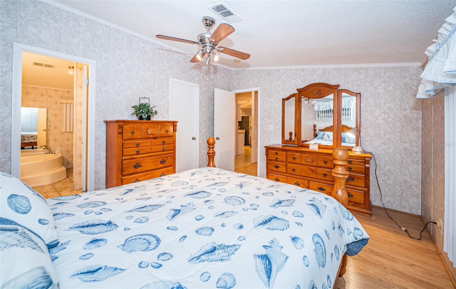 Image 29 of 62 For 3536 Kauna Point Drive