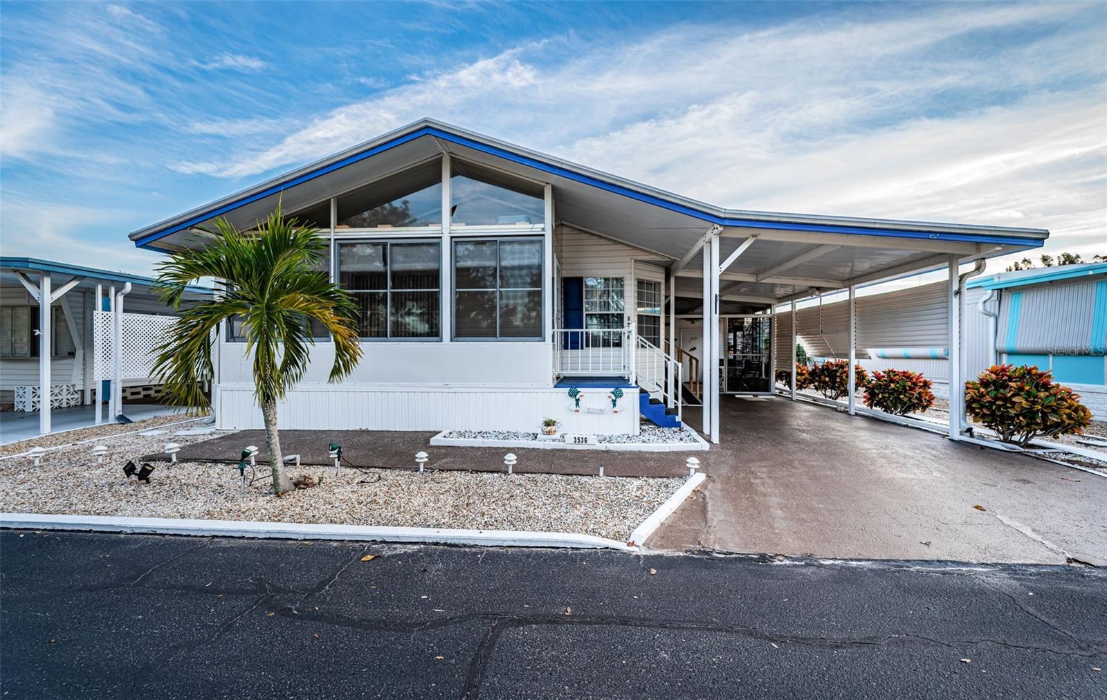 Image 3 of 62 For 3536 Kauna Point Drive