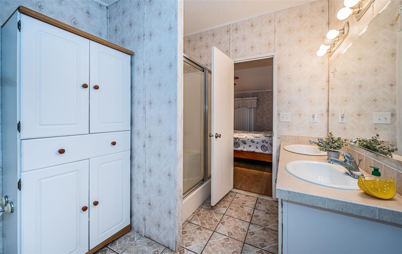 Image 32 of 62 For 3536 Kauna Point Drive