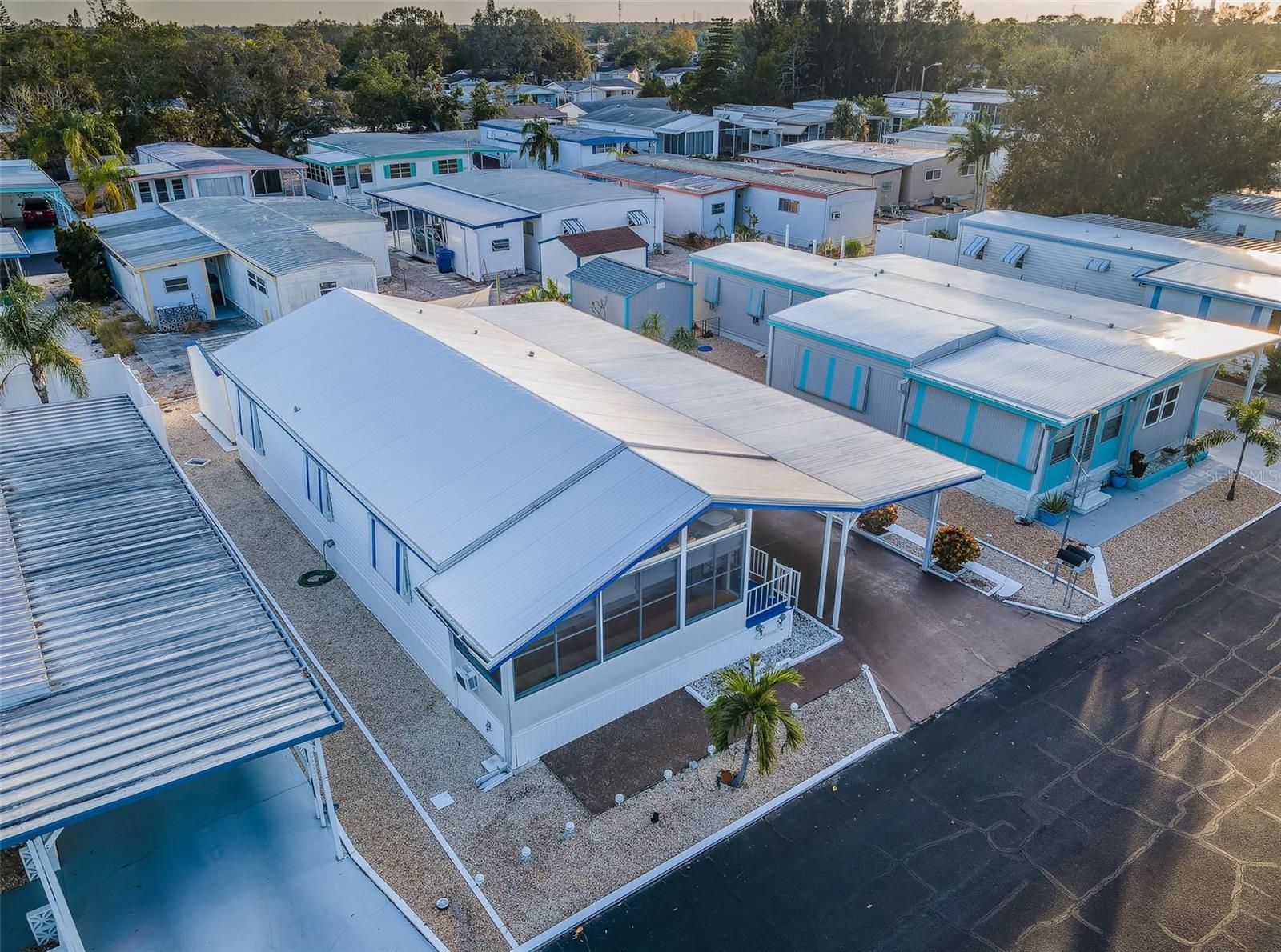 Image 4 of 62 For 3536 Kauna Point Drive