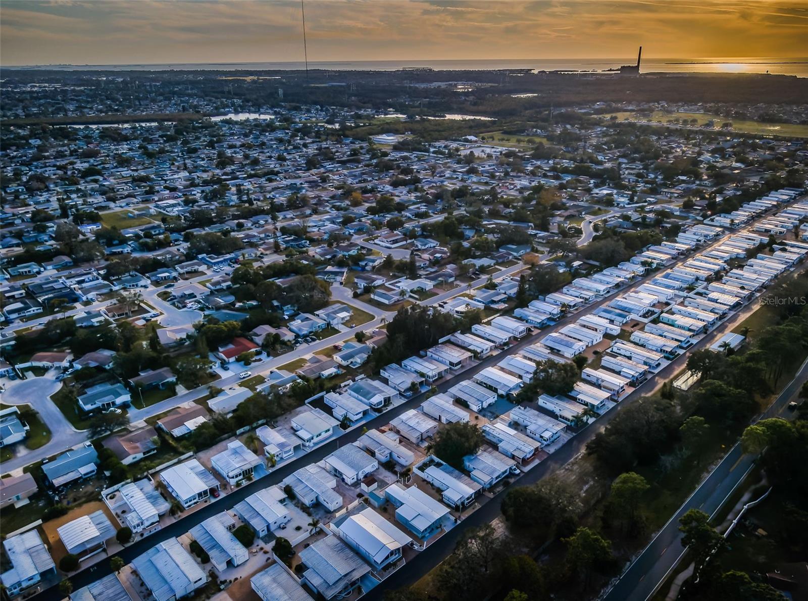 Image 6 of 62 For 3536 Kauna Point Drive