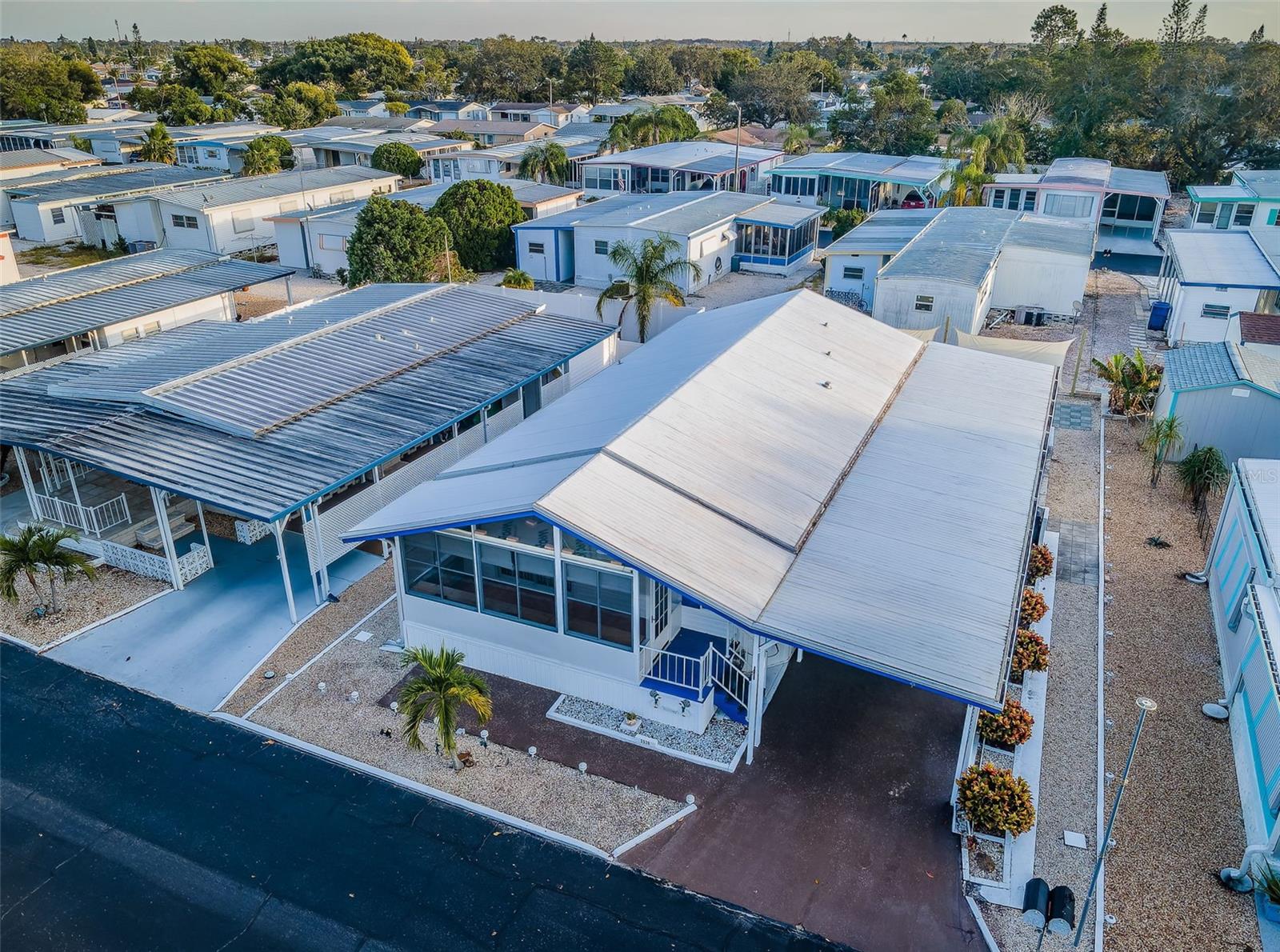 Image 7 of 62 For 3536 Kauna Point Drive