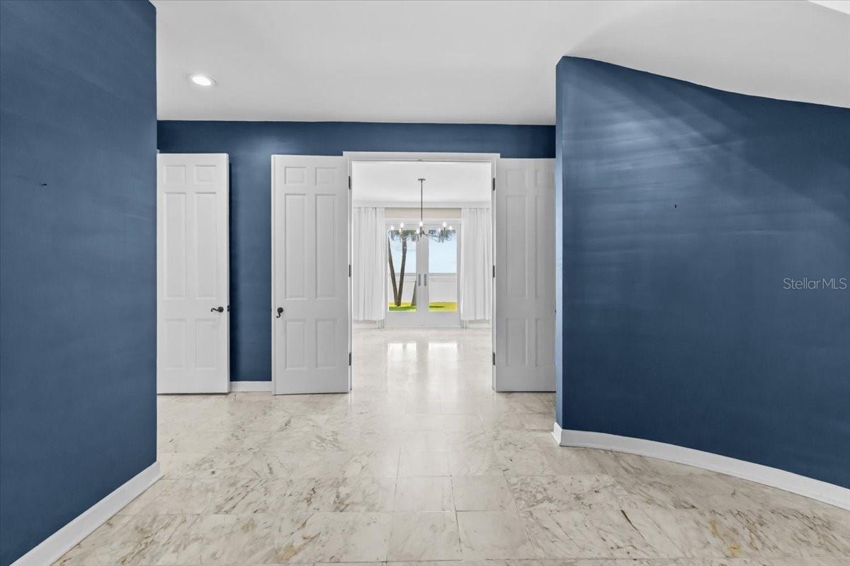 Image 15 of 93 For 6620 Colony Drive S