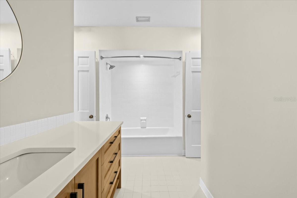 Image 57 of 93 For 6620 Colony Drive S