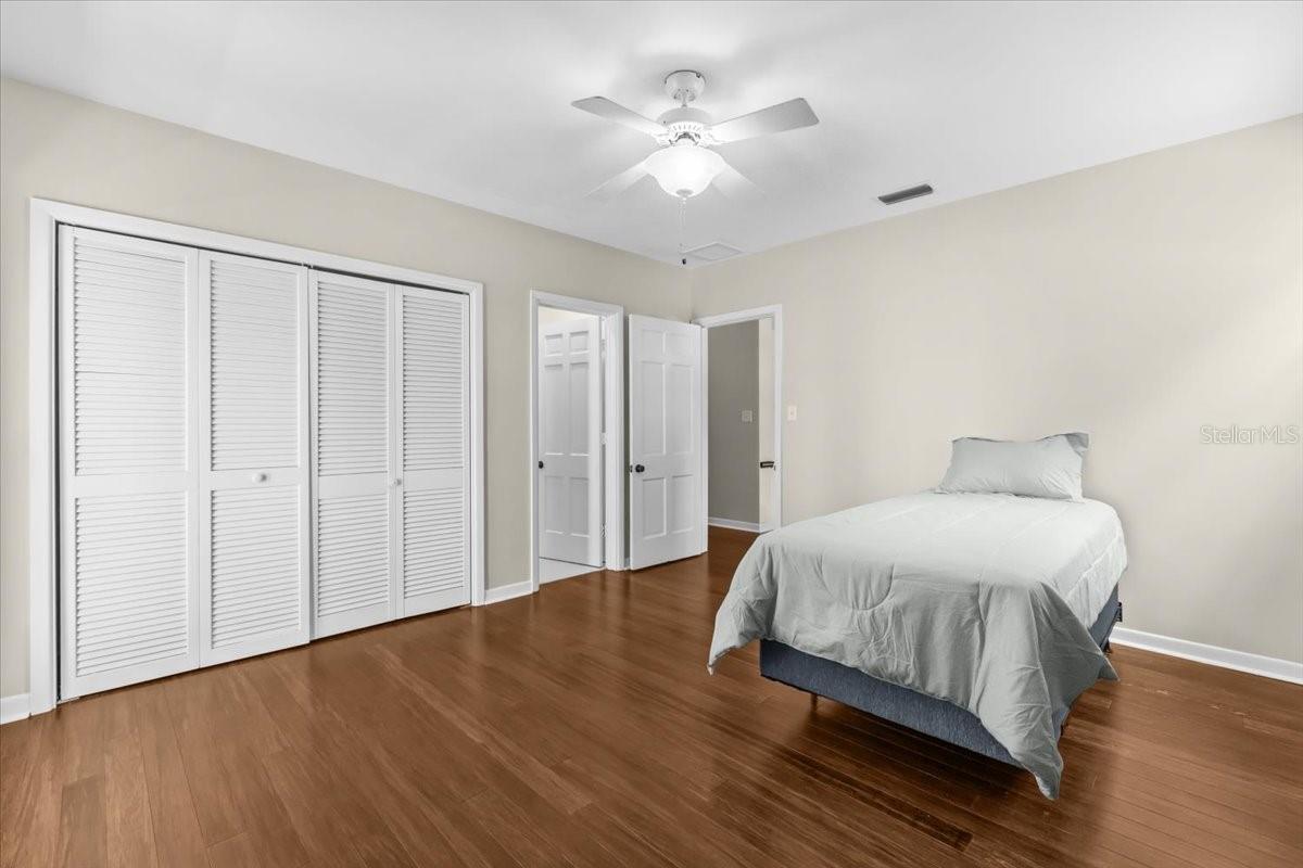 Image 60 of 93 For 6620 Colony Drive S