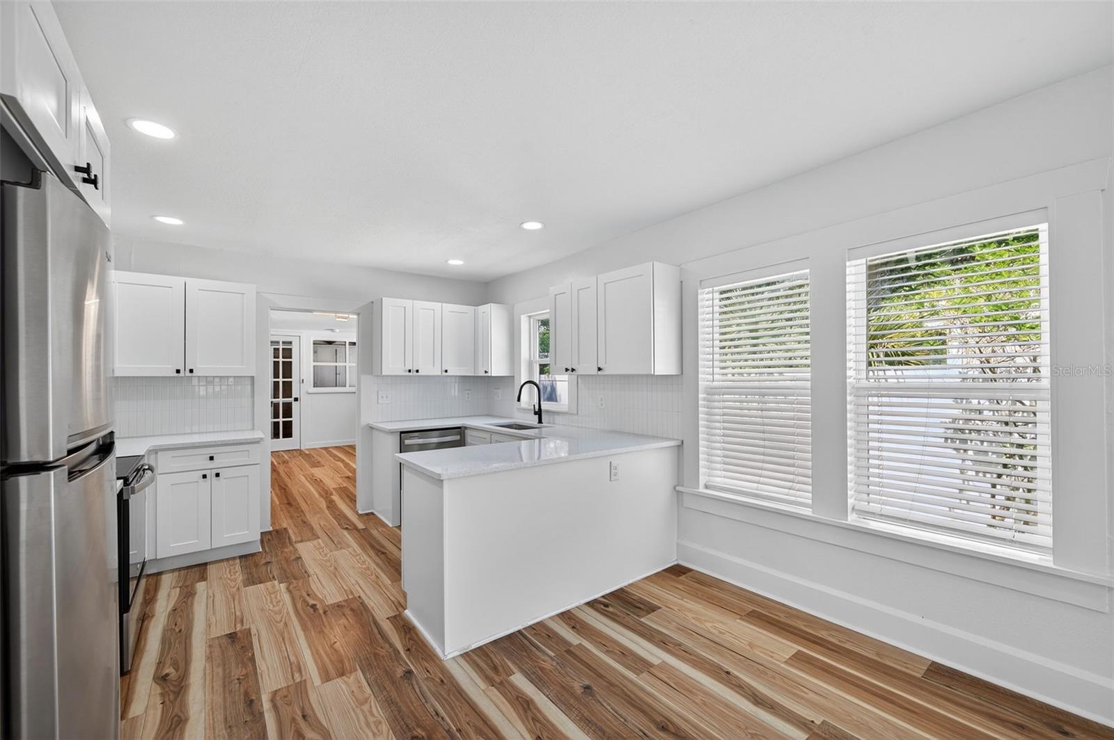 Image 10 of 51 For 1767 Scranton Street S