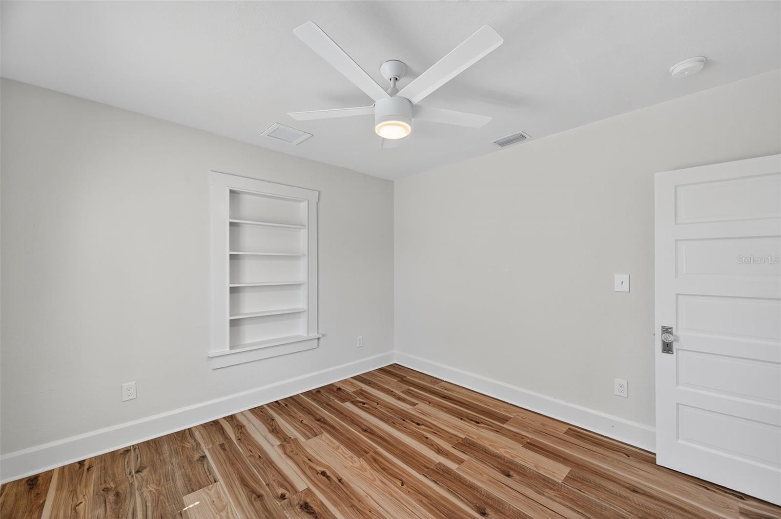 Image 20 of 51 For 1767 Scranton Street S