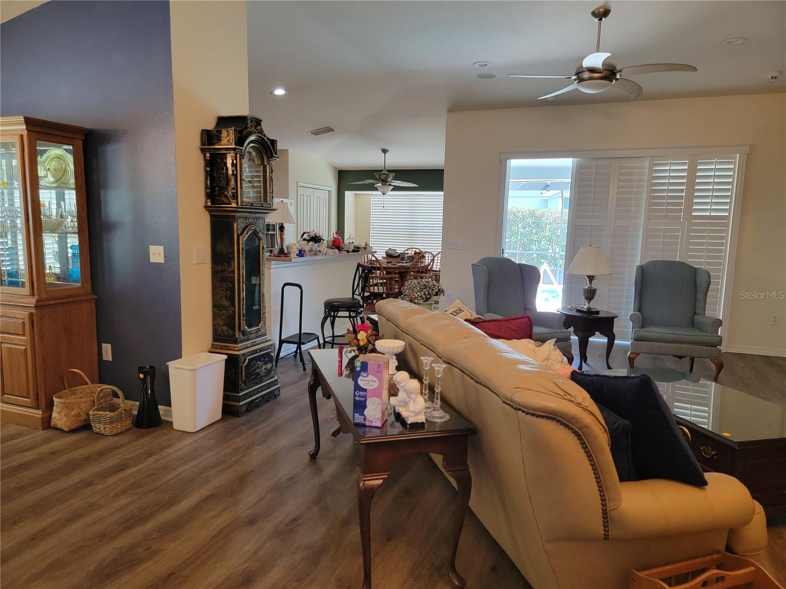 Image 4 of 14 For 7540 Kinnow Court