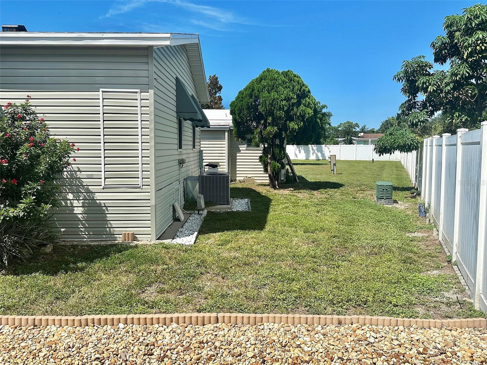 Image 17 of 19 For 9790 66th Street N 391