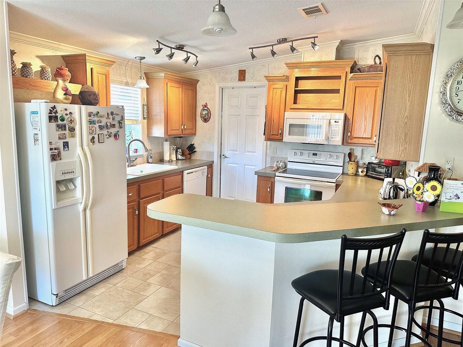 Image 3 of 19 For 9790 66th Street N 391