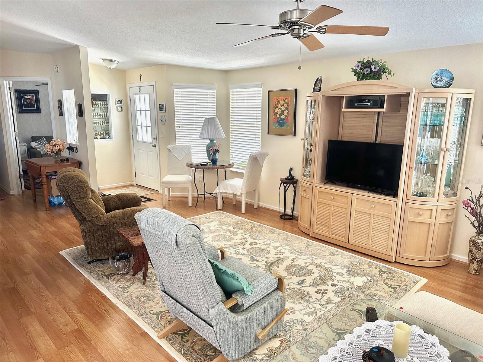 Image 5 of 19 For 9790 66th Street N 391