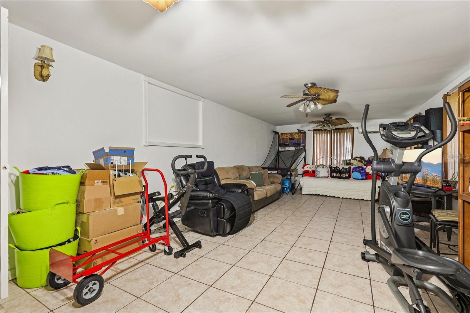 Image 18 of 23 For 27722 162nd Court